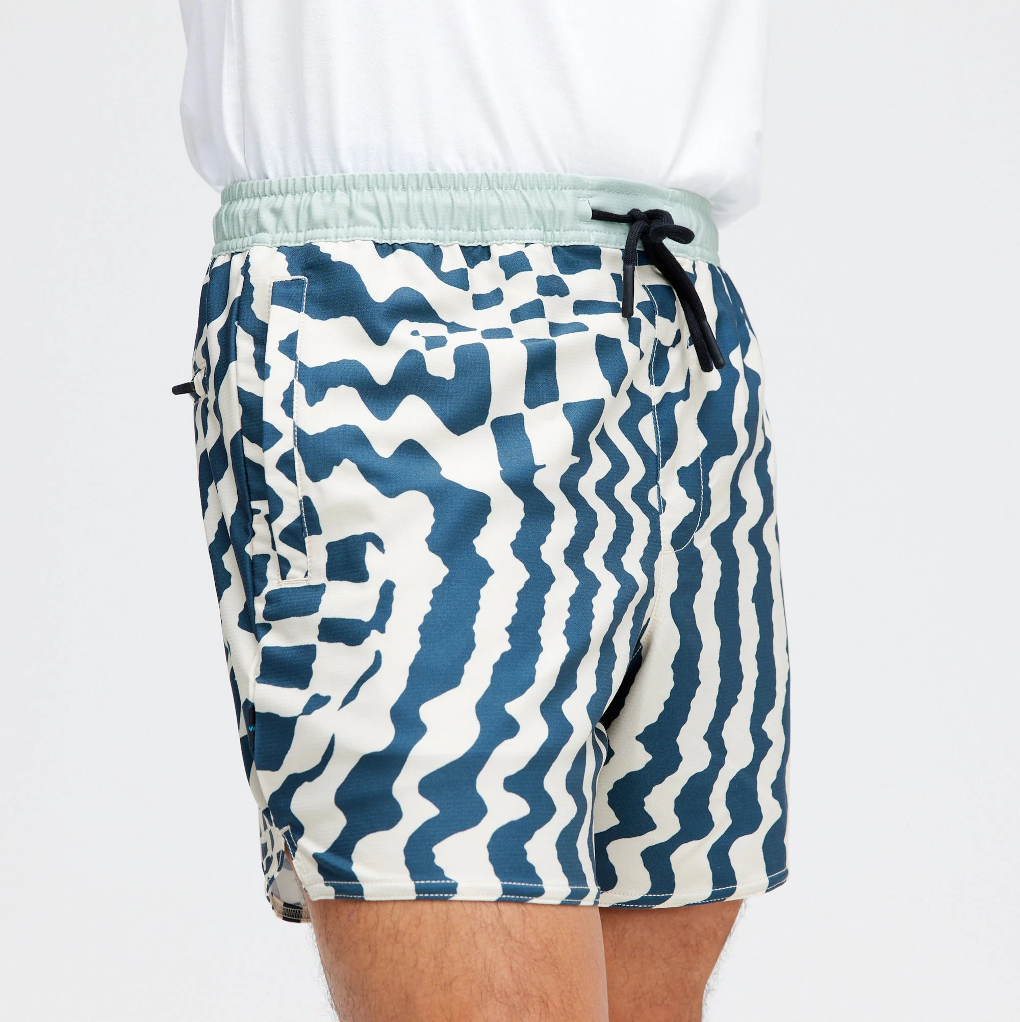 COMPLEX ATHLETIC SHORT 5" - Image 5